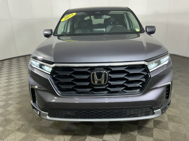 Used 2025 Honda Pilot EX-L image 2