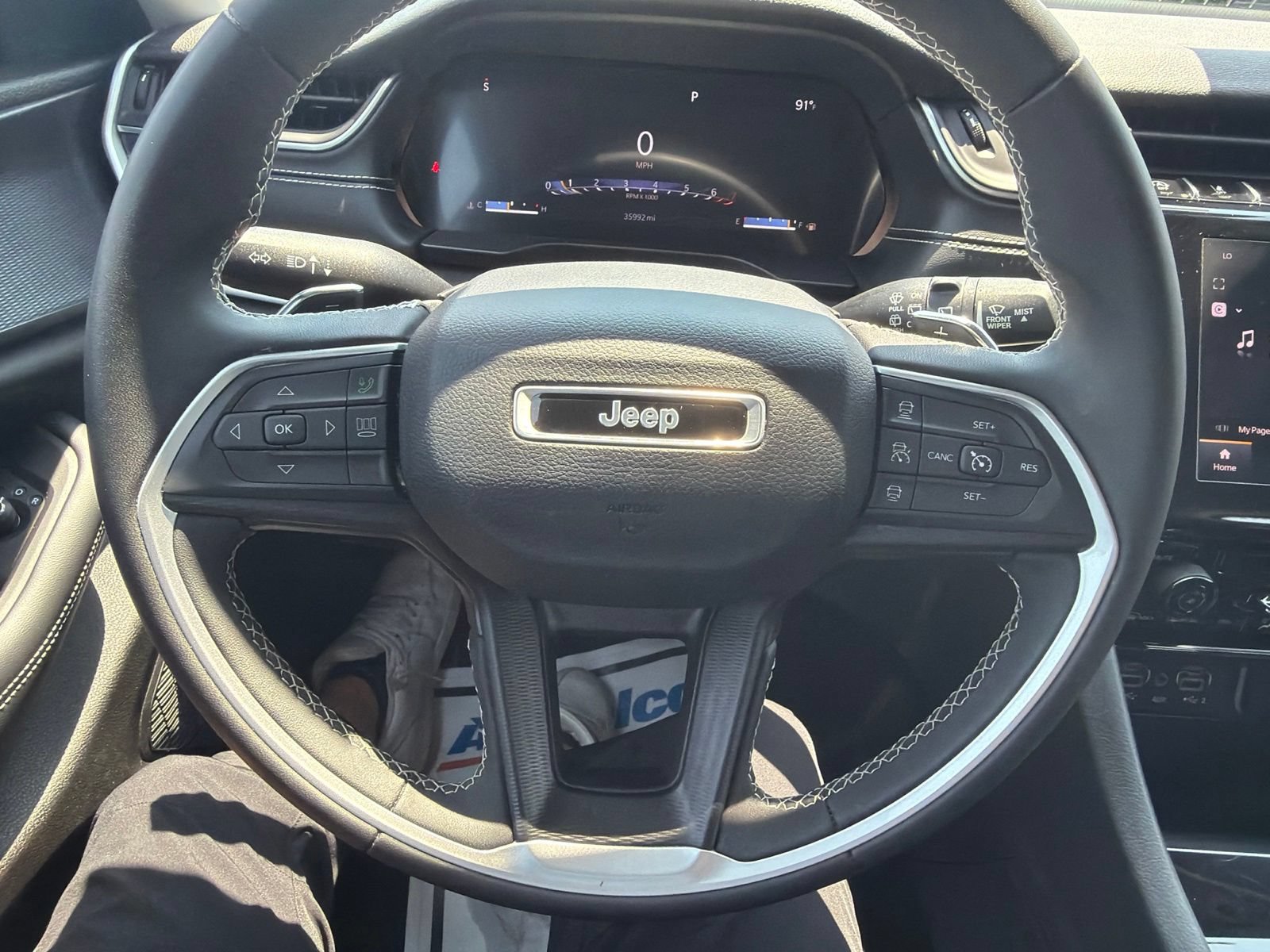 Used 2023 Jeep Grand Cherokee L Laredo AWD/4WD image 13
