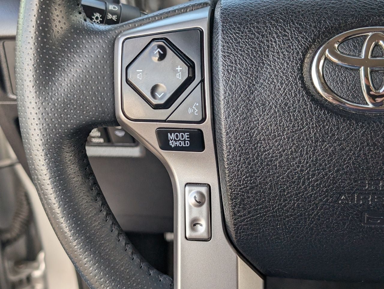 Used 2024 Toyota 4Runner SR5 RWD image 23