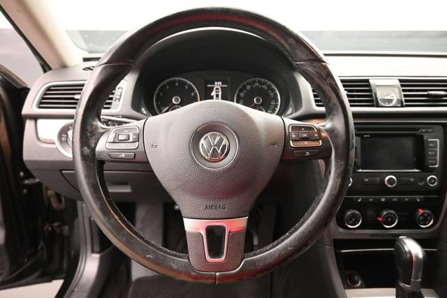 Used 2015 Volkswagen Passat 1.8T Sport FWD image 17