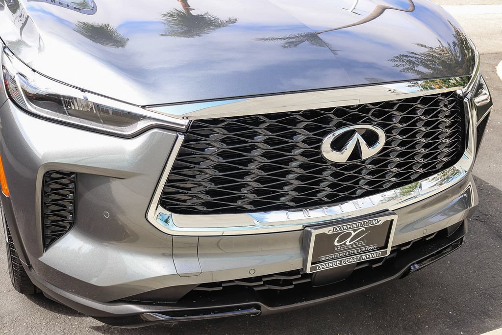 Certified 2023 INFINITI QX60 Luxe w/ Cargo Package FWD image 9
