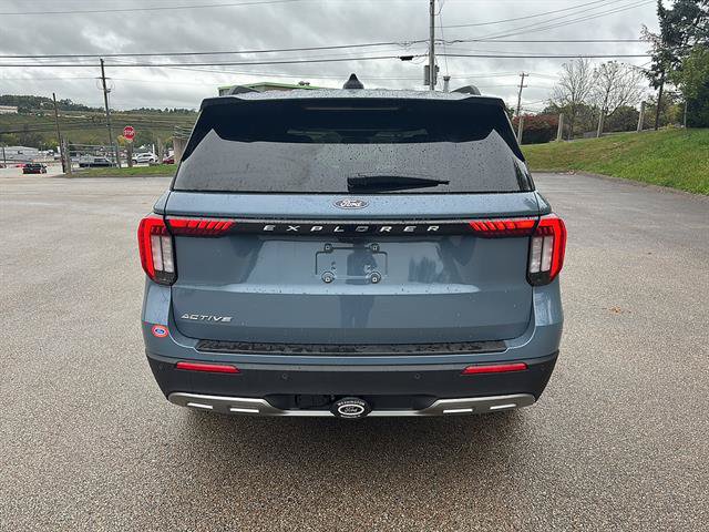 New 2027 Ford Explorer Active w/ Active Comfort Package AWD/4WD image 3