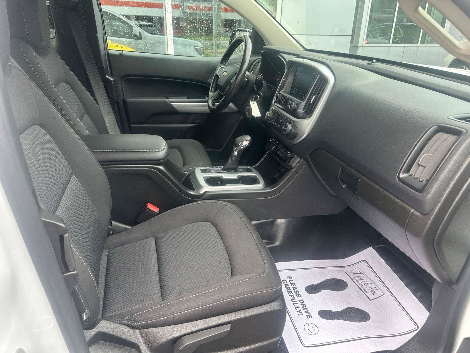 Used 2022 Chevrolet Colorado LT w/ Fleet Safety Package RWD image 9