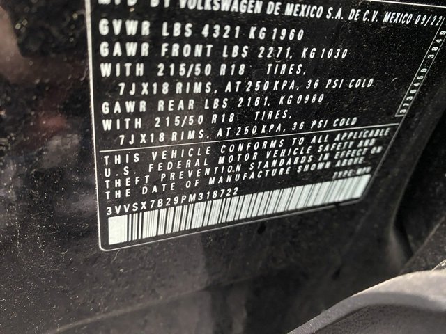 Used 2023 Volkswagen Taos SE w/ Black Wheel Package image 14