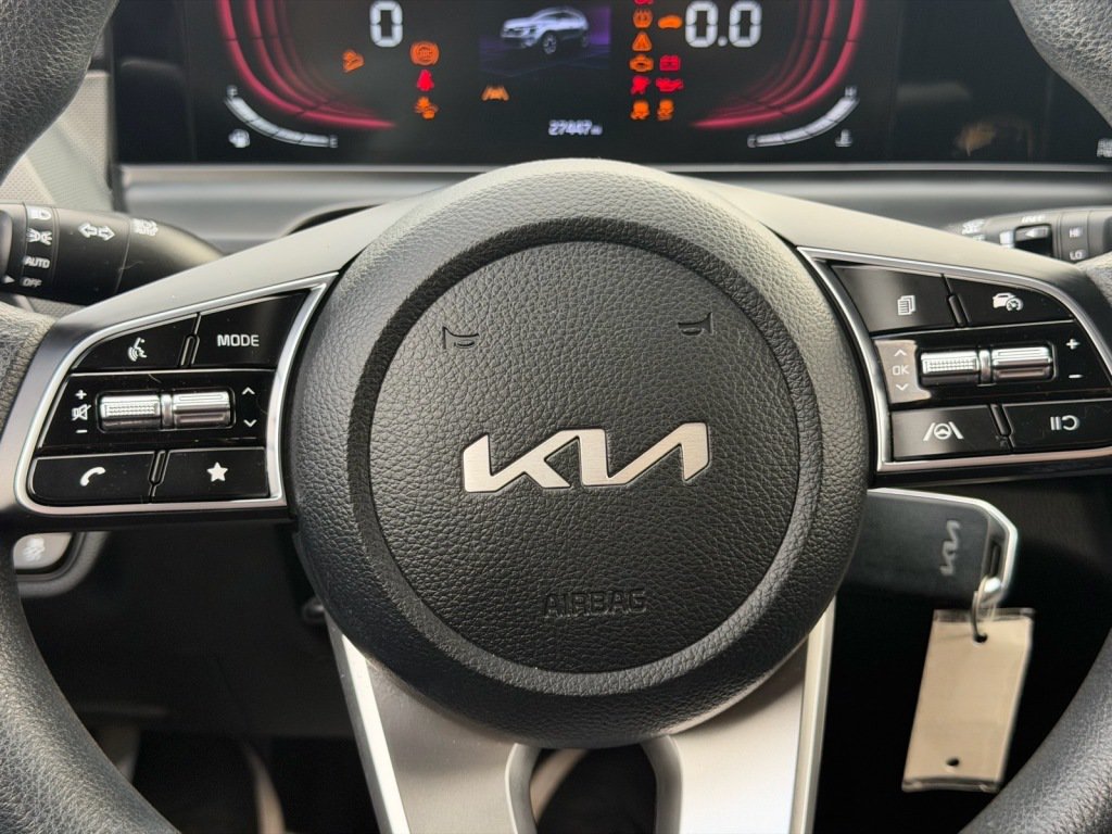 Used 2024 Kia Seltos LX AWD/4WD image 12