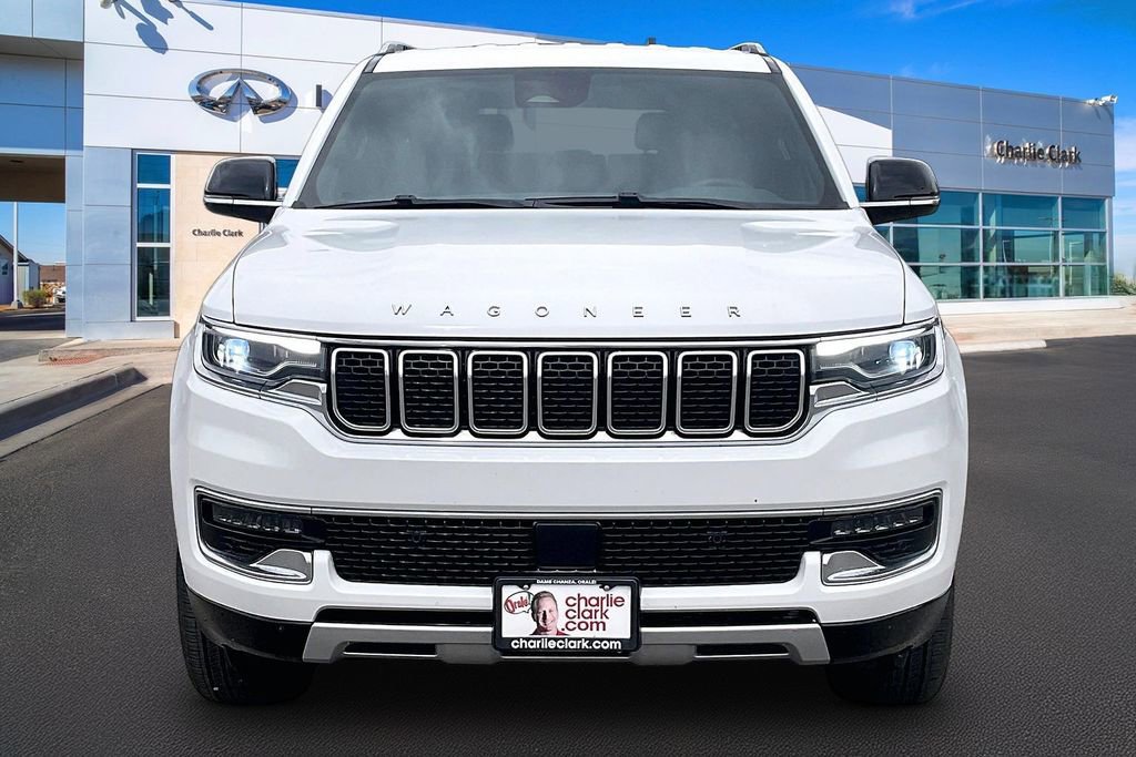 Used 2024 Jeep Wagoneer Series II AWD/4WD image 3