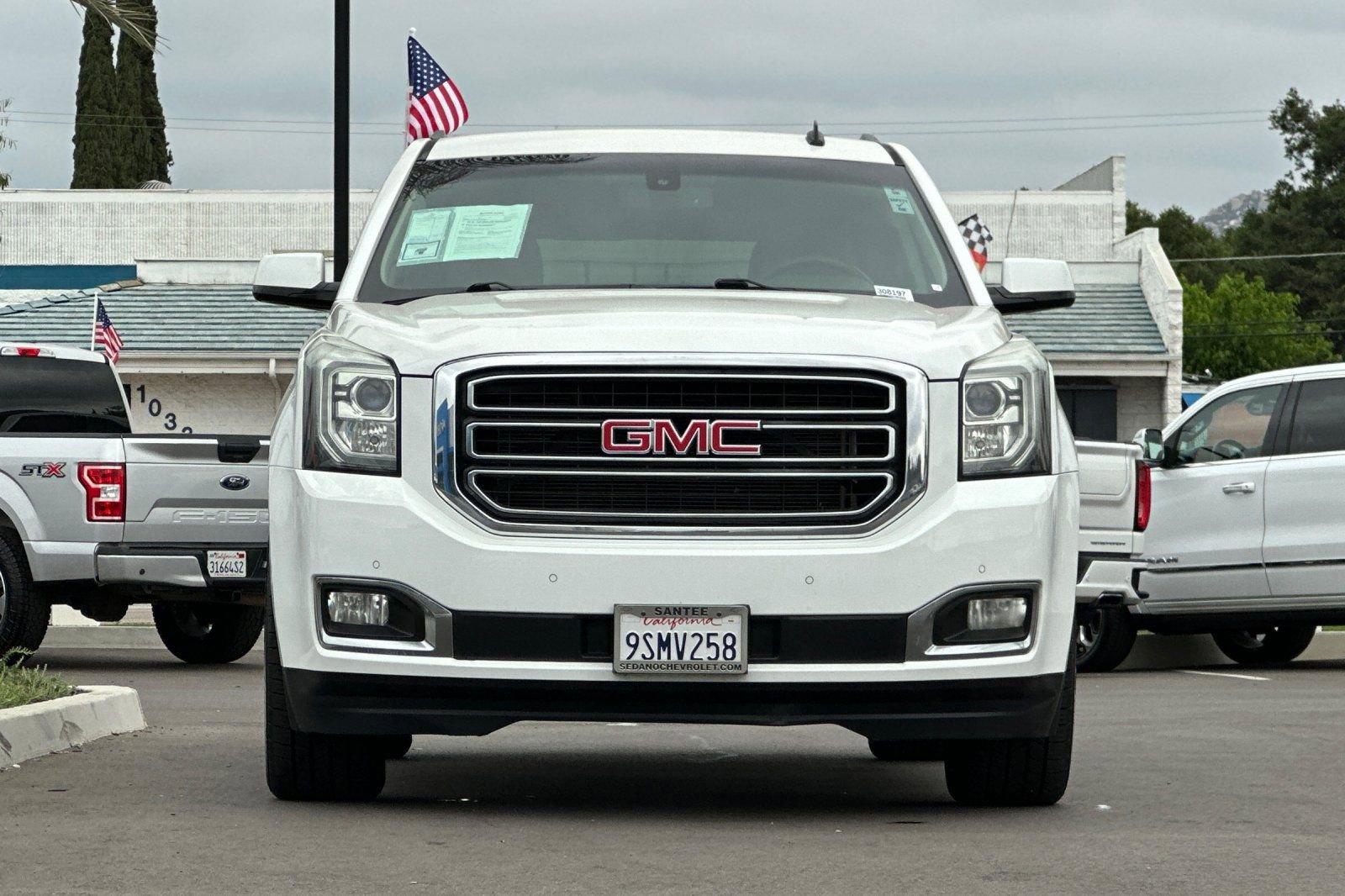 Used 2015 GMC Yukon SLE w/ Convenience Package image 9