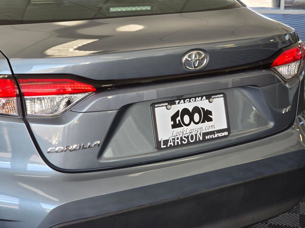 Used 2023 Toyota Corolla LE FWD image 12