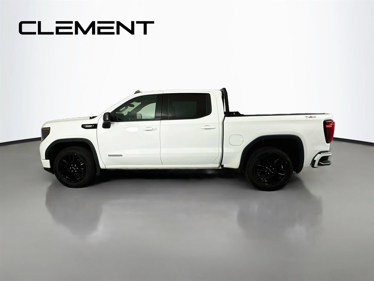 Used 2023 GMC Sierra 1500 Elevation AWD/4WD image 6