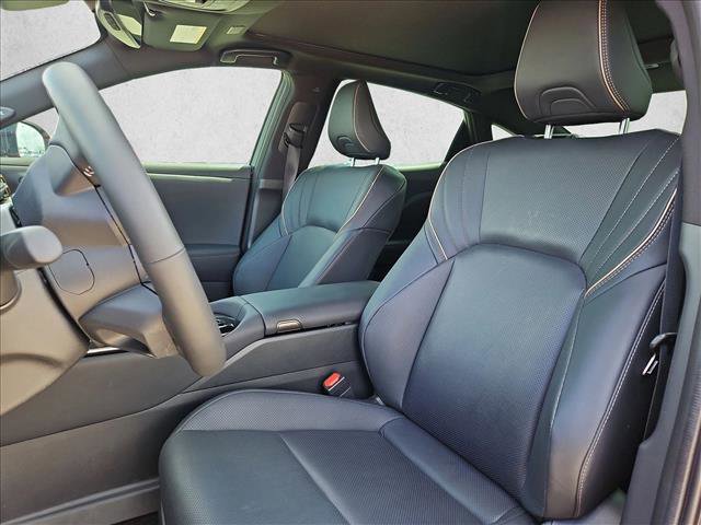 Used 2026 Toyota Crown Limited w/ Advanced Technology Package image 16