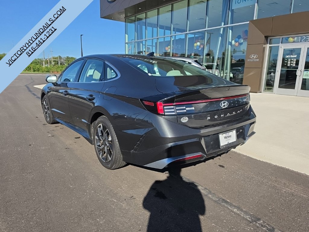 Used 2025 Hyundai Sonata SEL FWD image 3