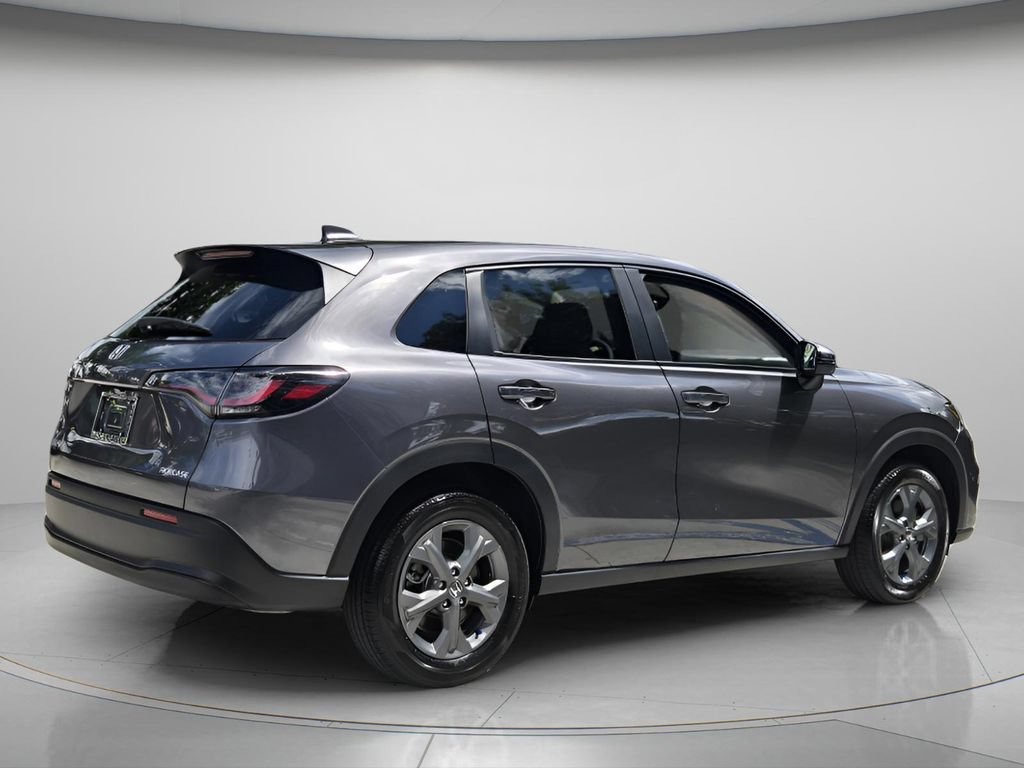Certified 2027 Honda HR-V LX image 7