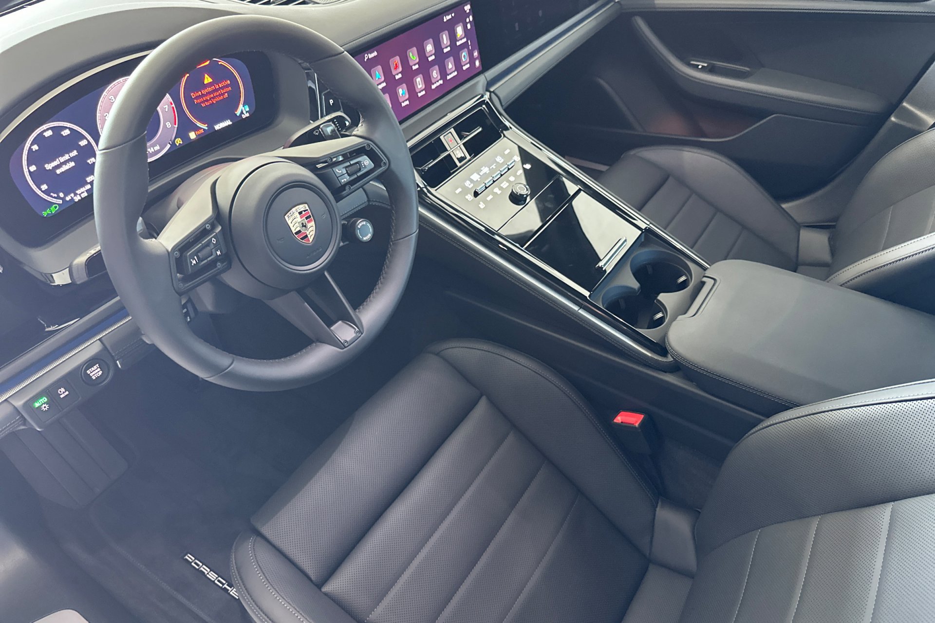 New 2025 Porsche Panamera image 4