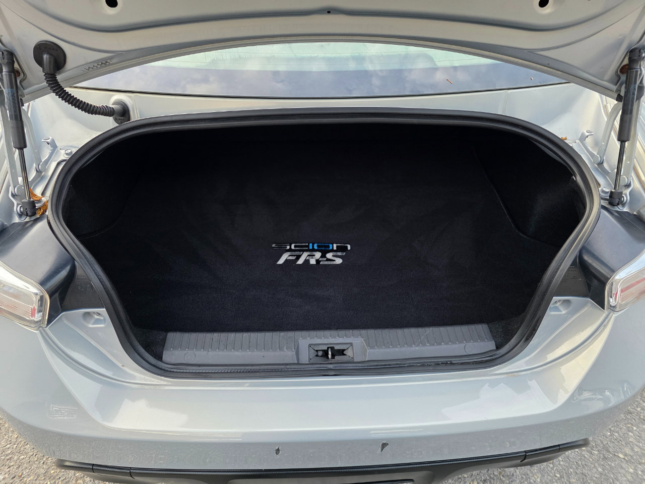 Used 2013 Scion FR-S image 12