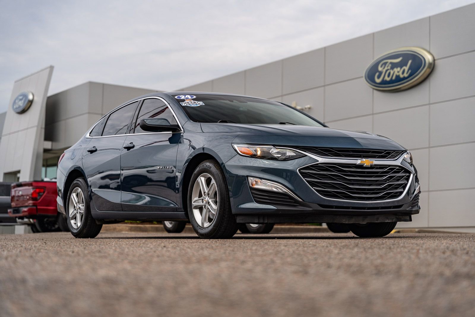 Used 2024 Chevrolet Malibu LS FWD image 1
