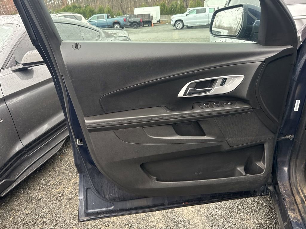 Used 2016 Chevrolet Equinox LT w/ Convenience Package image 16