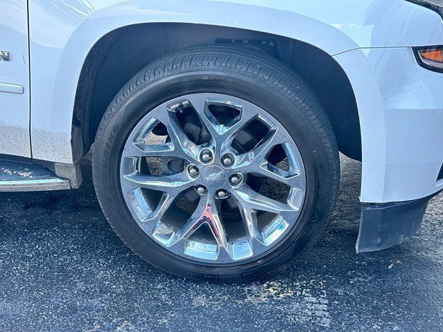 Used 2018 Chevrolet Suburban Premier AWD/4WD image 25