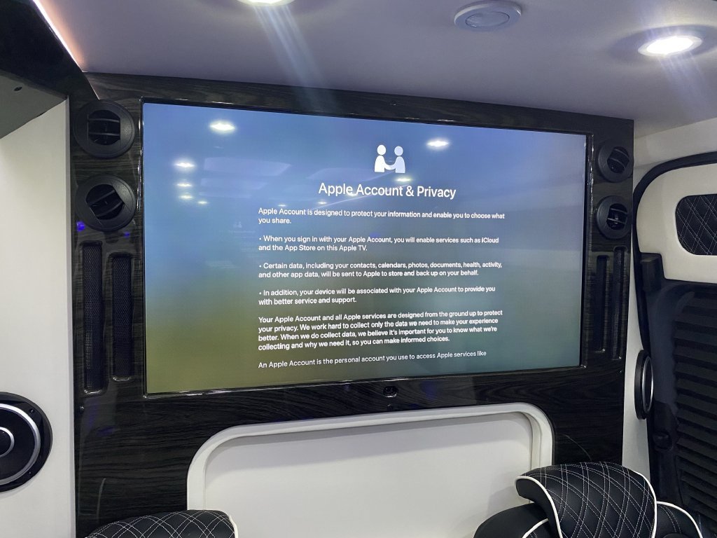 Used 2025 Mercedes-Benz Sprinter 3500 image 21