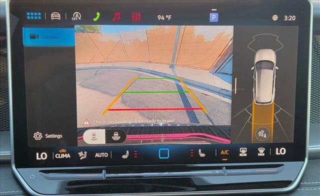New 2026 Volkswagen Tiguan SE R-Line FWD image 12