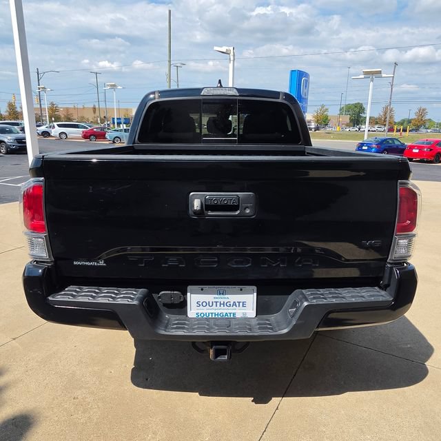 Used 2023 Toyota Tacoma TRD Sport AWD/4WD image 4