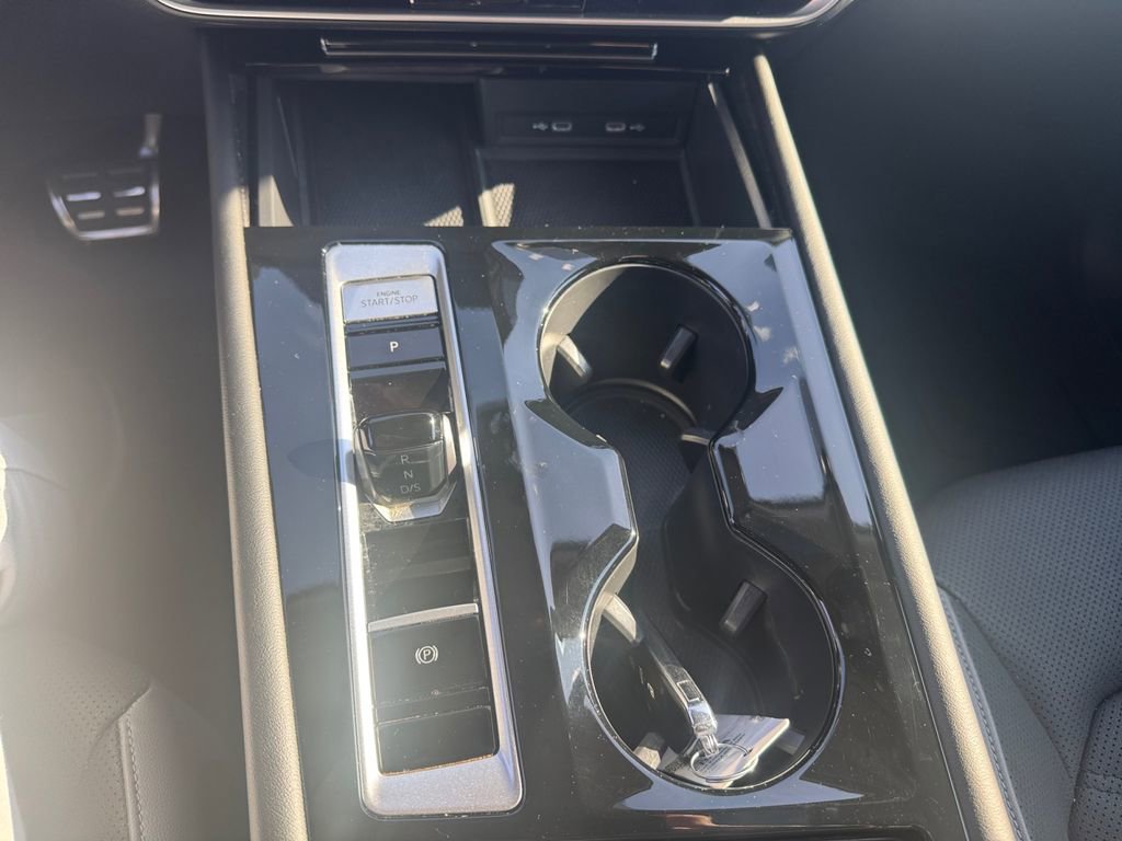 Used 2024 Volkswagen Atlas Peak Edition SEL image 21