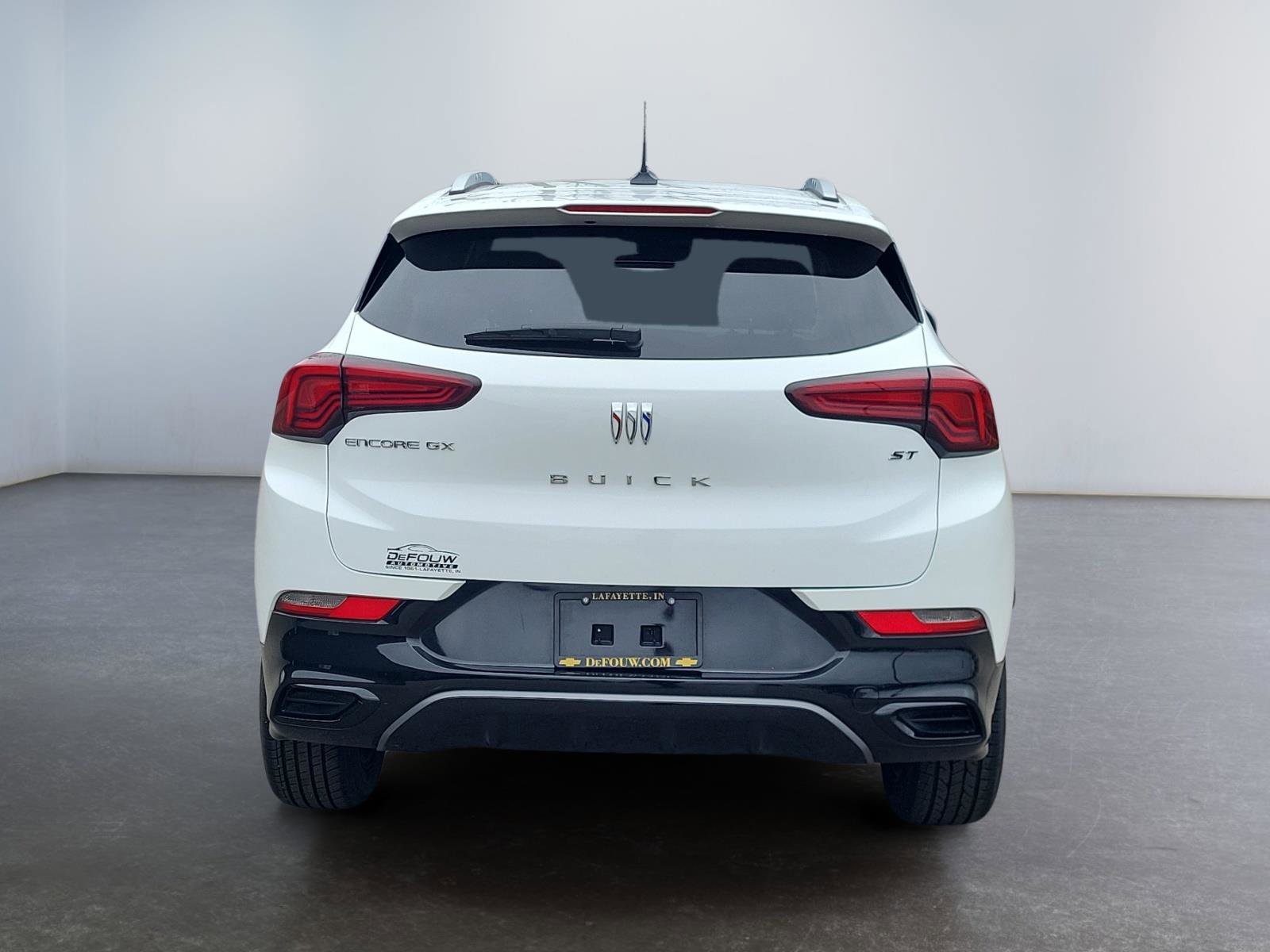 Used 2024 Buick Encore GX Sport Touring image 4