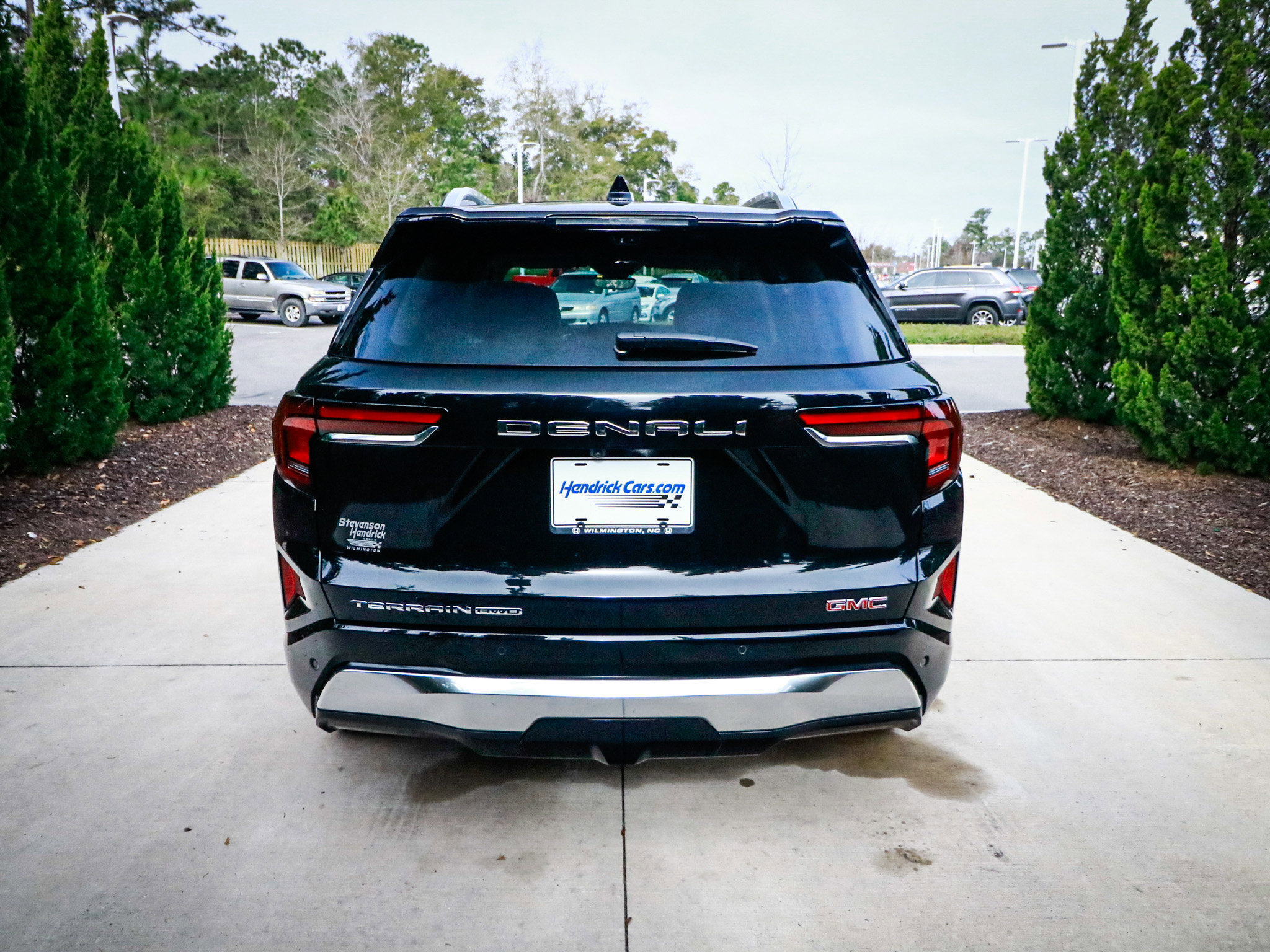 Used 2026 GMC Terrain Denali image 9