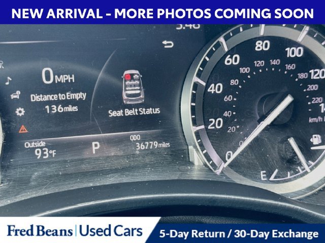 Used 2022 Toyota Highlander XLE AWD/4WD image 17