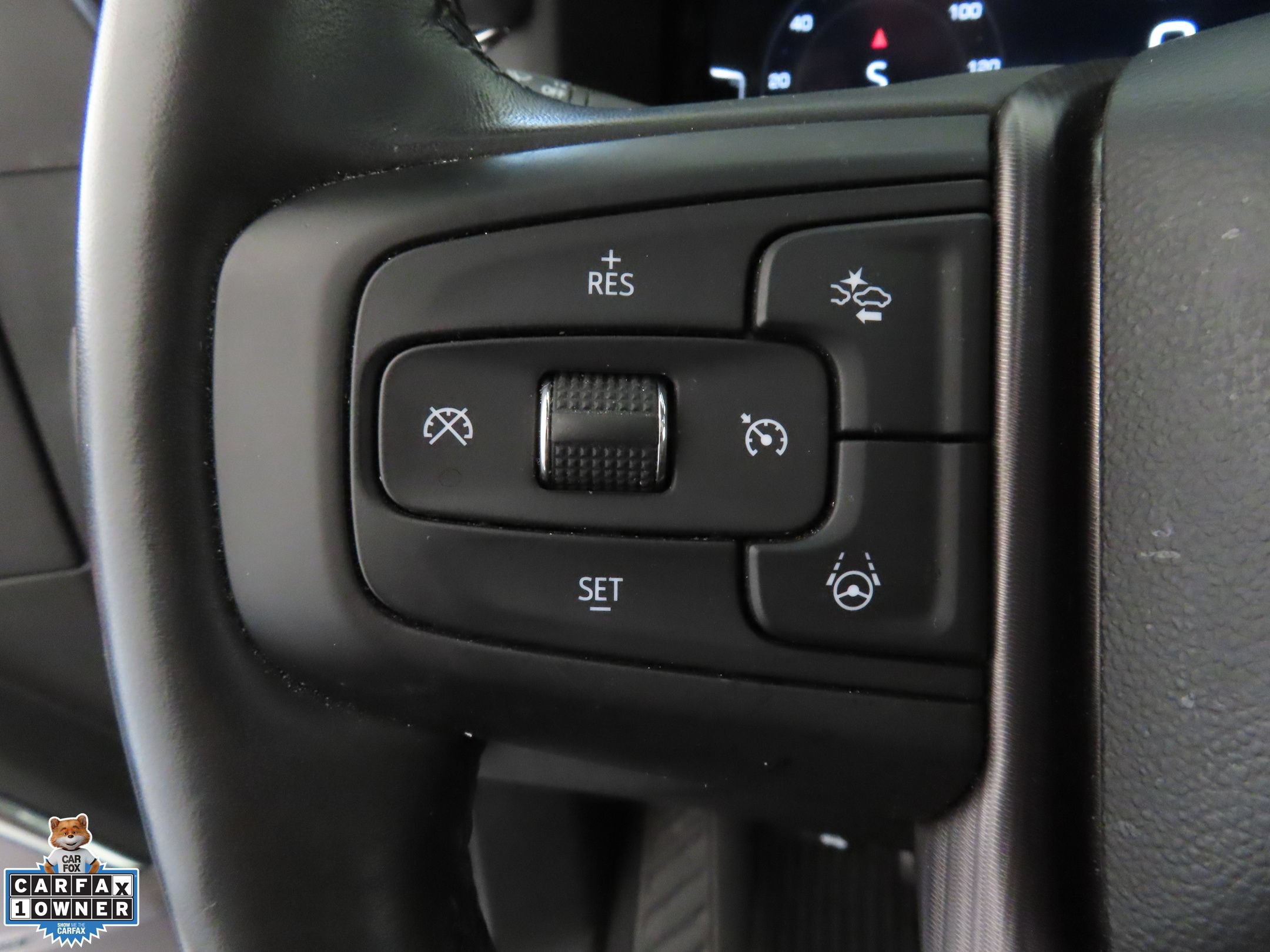 Used 2024 GMC Yukon Denali Ultimate AWD/4WD image 13