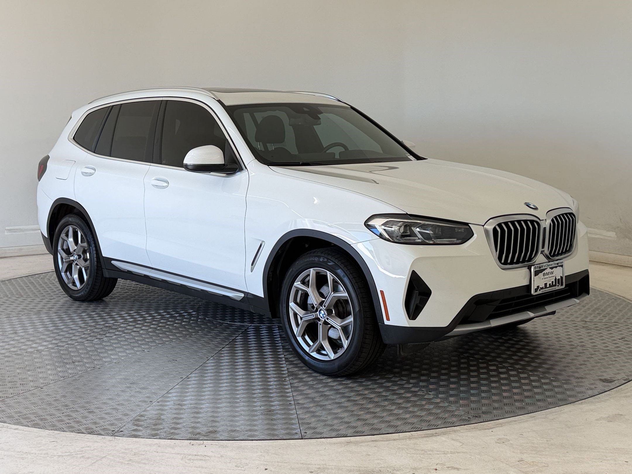 Used 2023 BMW X3 xDrive30i w/ Premium Package w/ZPA AWD/4WD image 7