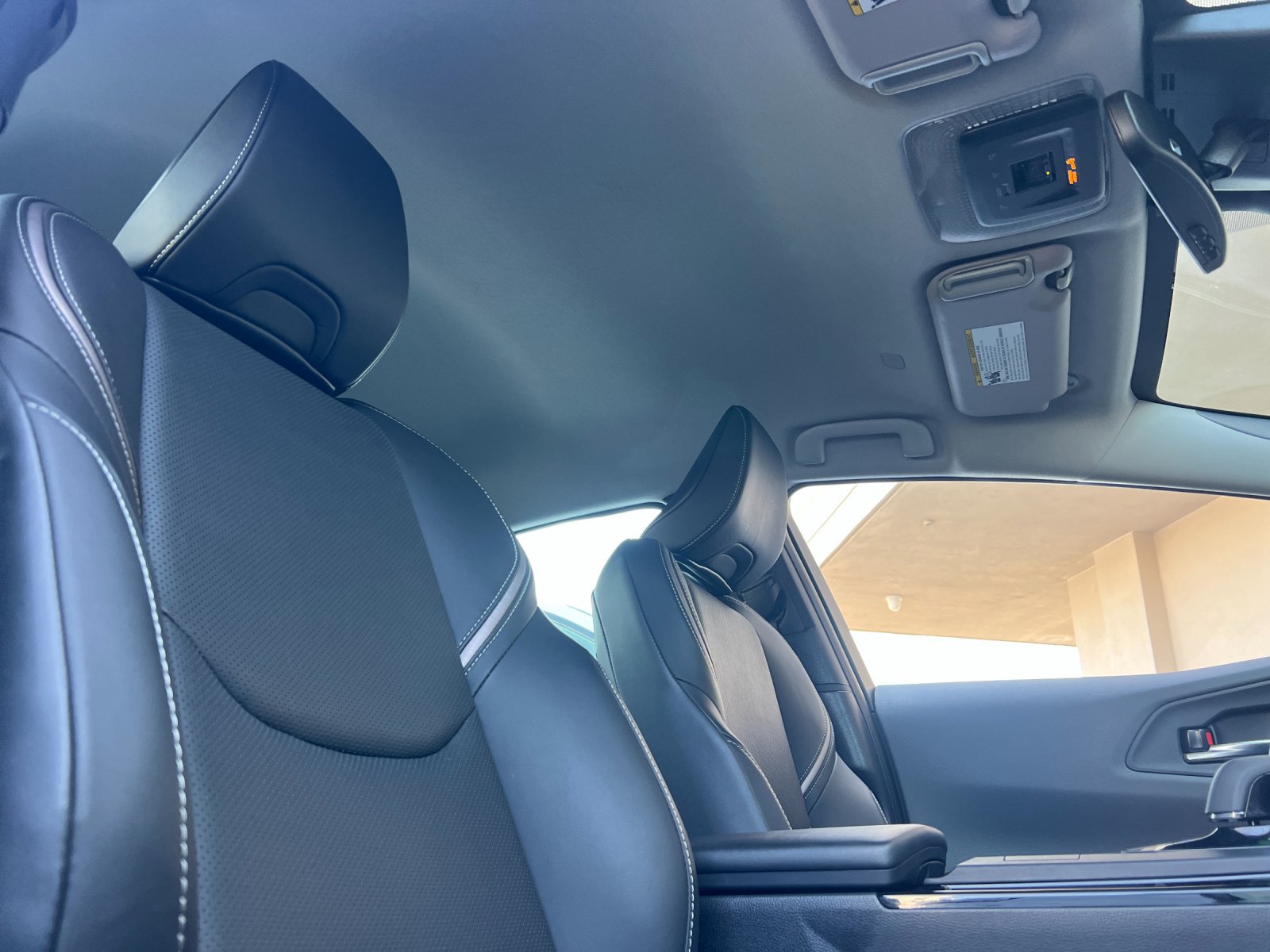 Used 2024 Toyota Prius XLE FWD image 16
