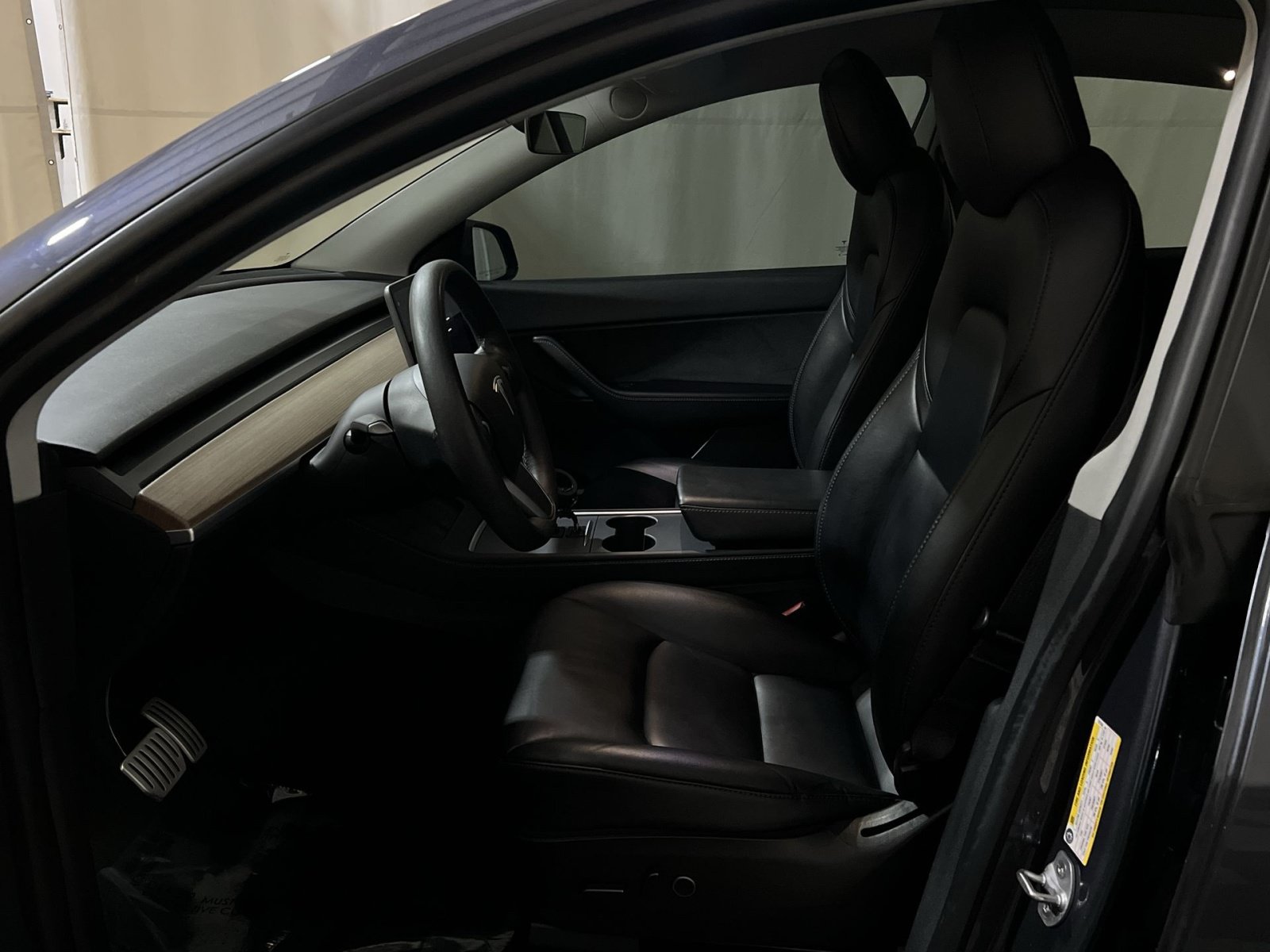Used 2022 Tesla Model Y Performance AWD/4WD image 18