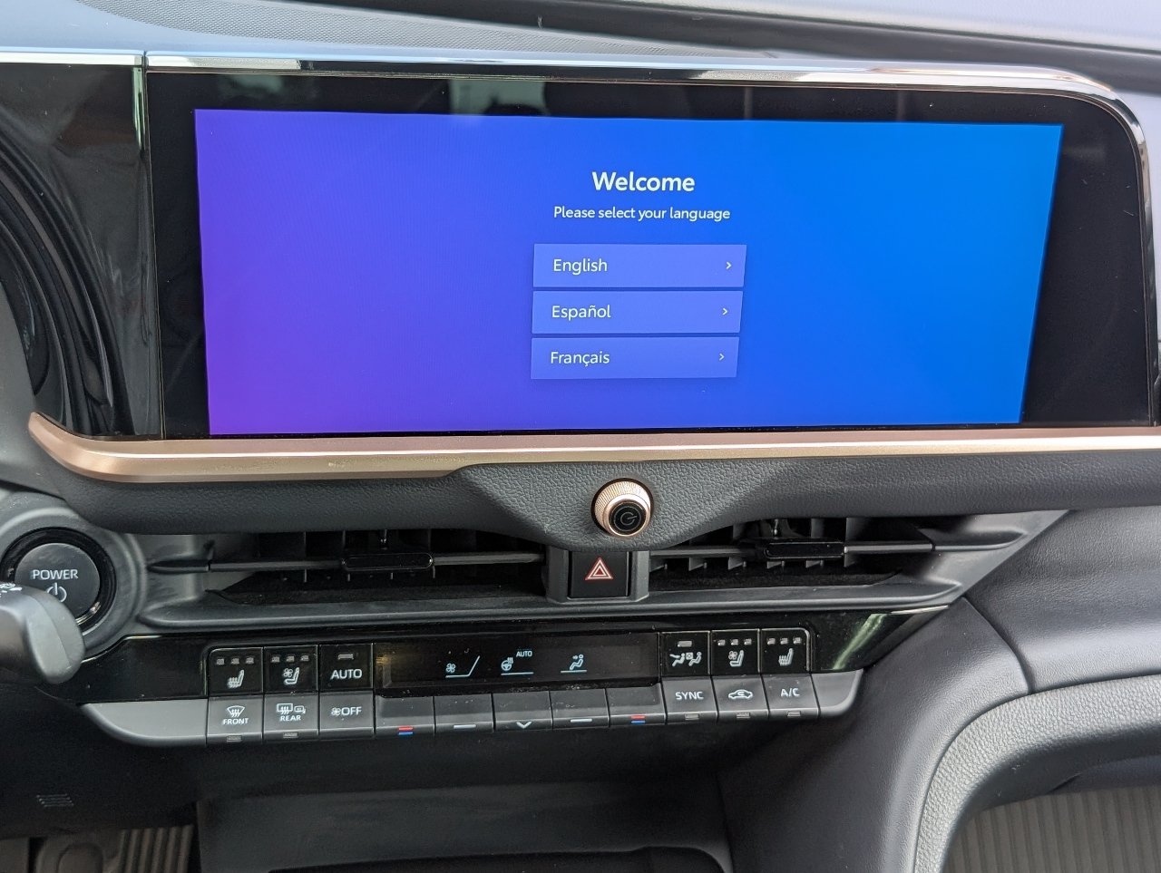Used 2025 Toyota Crown Signia AWD/4WD image 17