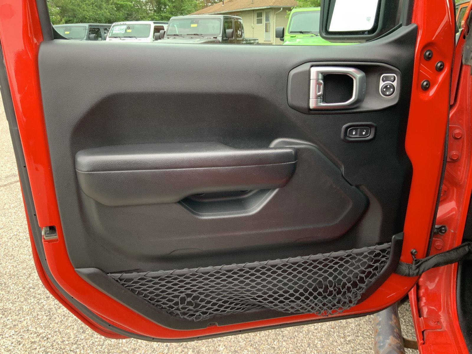 Used 2019 Jeep Wrangler Unlimited Sport S AWD/4WD image 22