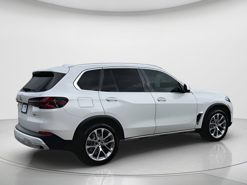 New 2026 BMW X5 xDrive50e w/ Premium Package image 8