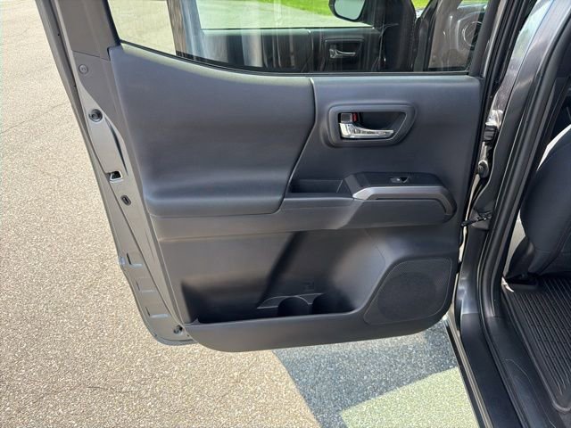 Used 2023 Toyota Tacoma TRD Off-Road w/ Technology Package image 14