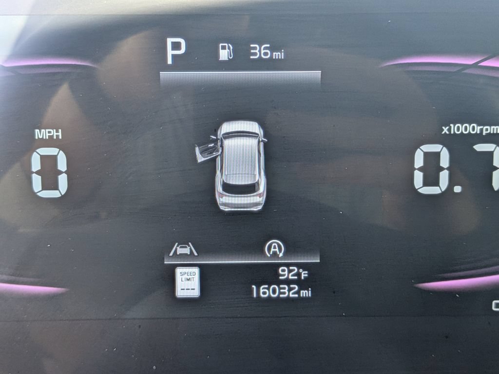 Certified 2023 Kia Sportage EX FWD image 35