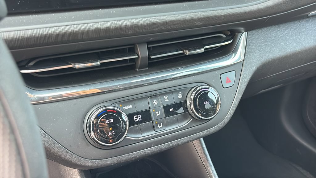 Used 2025 Buick Envista Preferred FWD image 20