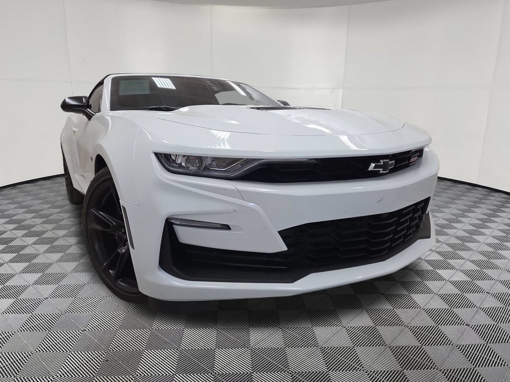 Used 2024 Chevrolet Camaro SS RWD image 2