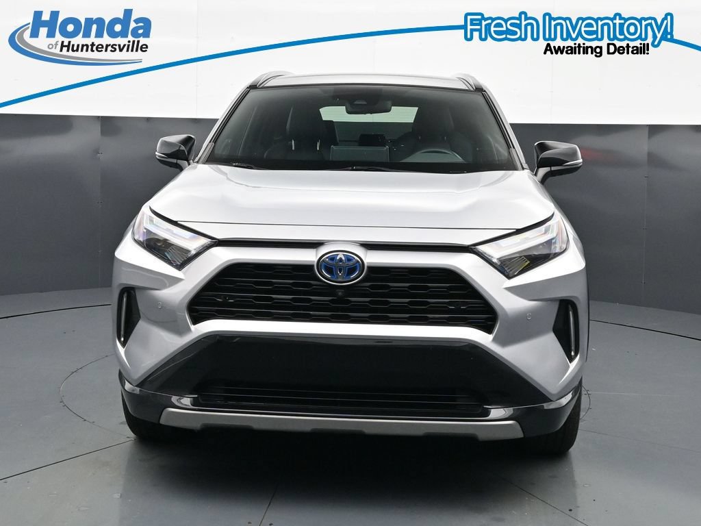 Used 2022 Toyota RAV4 XSE AWD/4WD image 3