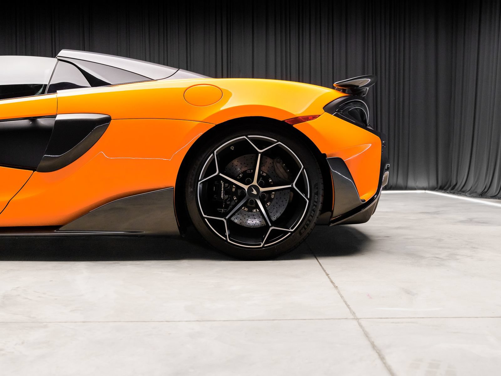 Used 2020 McLaren 600LT Spider RWD image 42