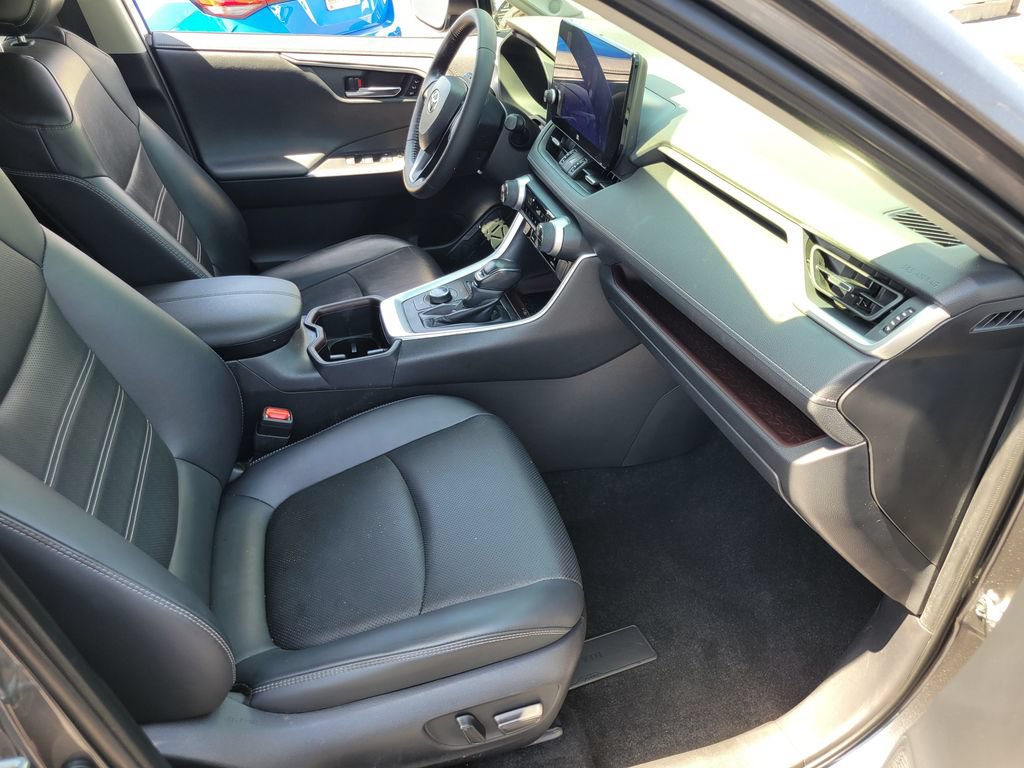 Used 2024 Toyota RAV4 Limited w/ Advanced Technology Package AWD/4WD image 19