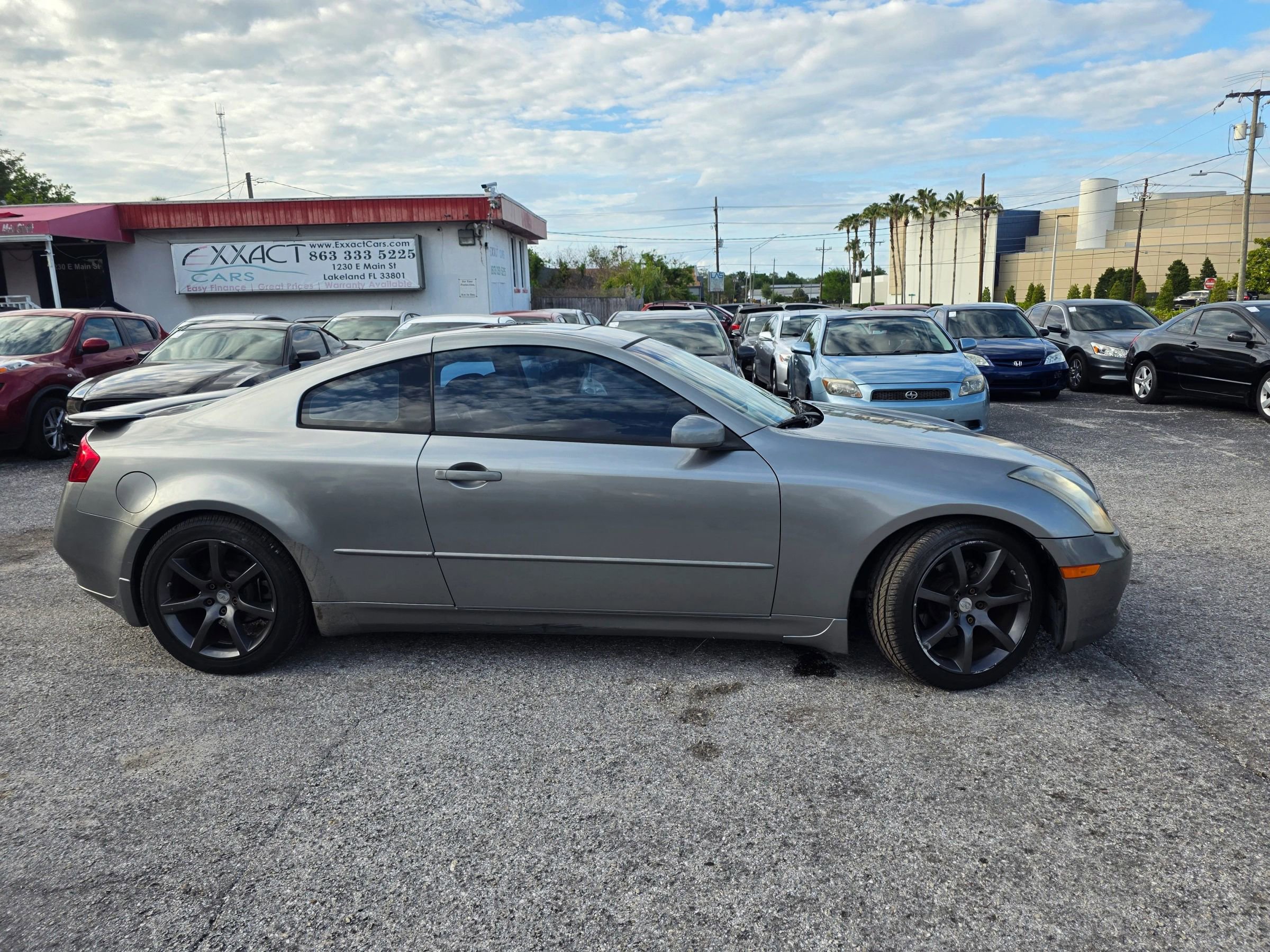 Used 2004 INFINITI G35 Coupe w/ Premium Pkg RWD image 8