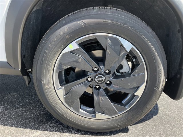 New 2026 Nissan Rogue SV image 43