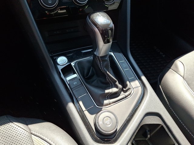 Certified 2022 Volkswagen Taos SEL AWD/4WD image 19