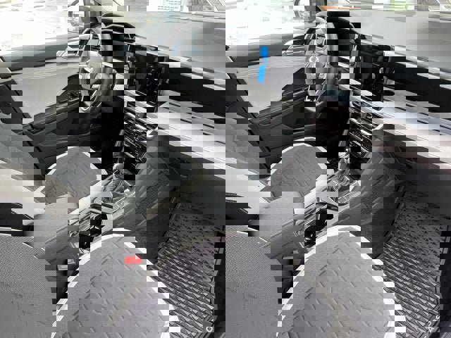 New 2025 Volkswagen Taos SE image 26