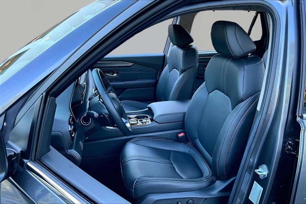 Used 2026 Honda Pilot Touring image 15
