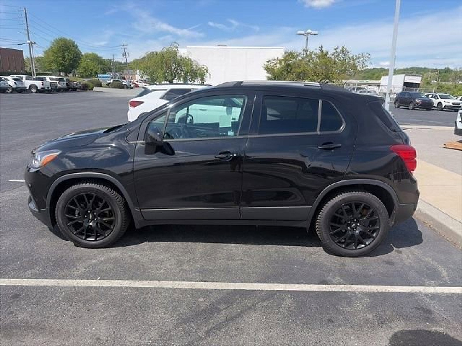 Certified 2021 Chevrolet Trax LT w/ Premium Seat Package FWD image 9
