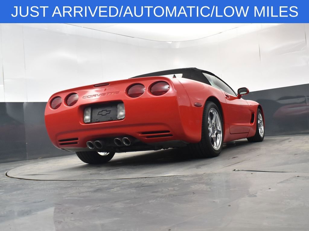 Used 2004 Chevrolet Corvette Convertible w/ Preferred Equipment Group RWD image 14