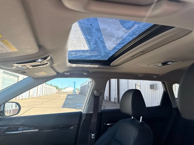 Used 2024 Kia Seltos EX AWD/4WD image 3